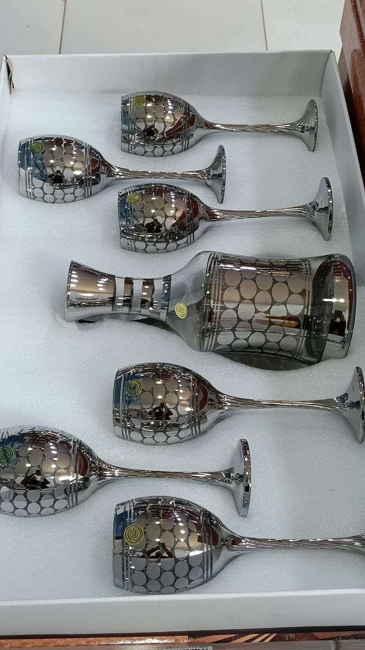 كرستال وزجاج للنيش