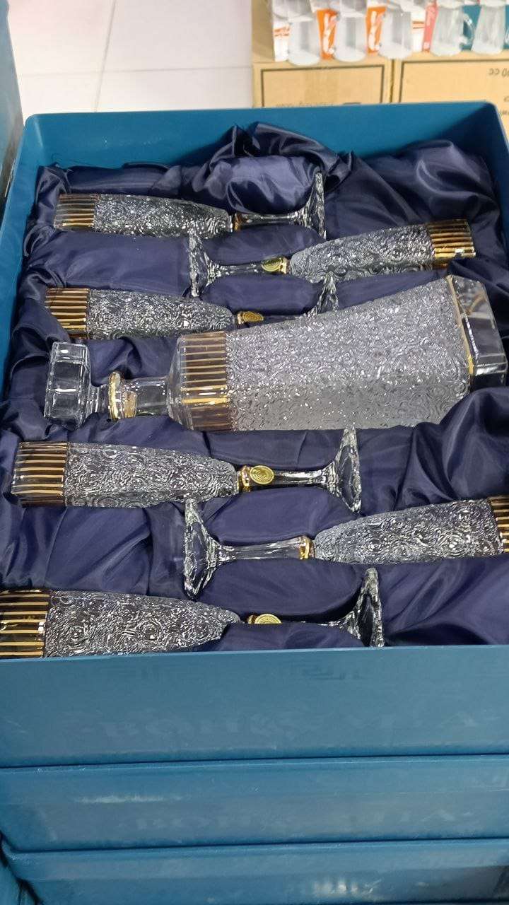 كرستال وزجاج للنيش