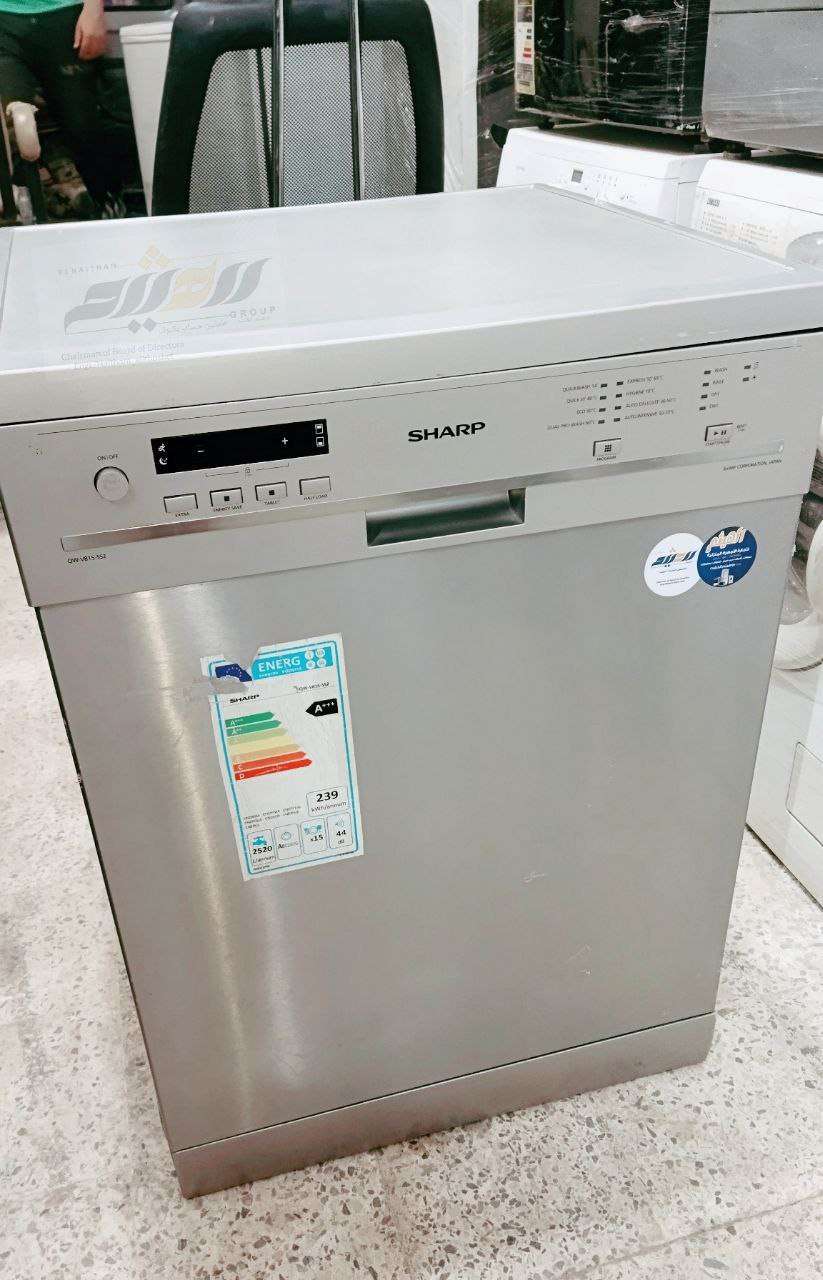 غساله اطباق شاررب 
14 فرد لون سيلفر