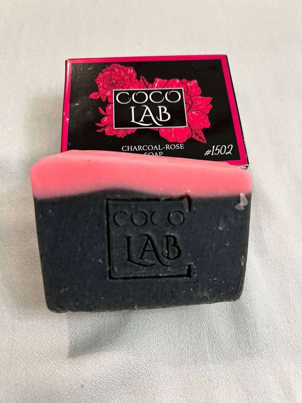 صابونة الفحم والورد من ايكواي