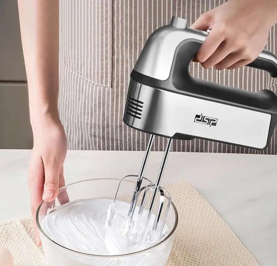 مضرب بيض استلس بقاعدة