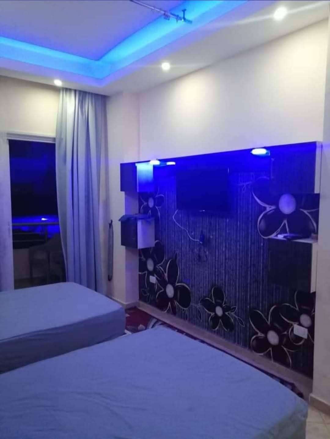 شاليه يسع 3أفراد وطفل