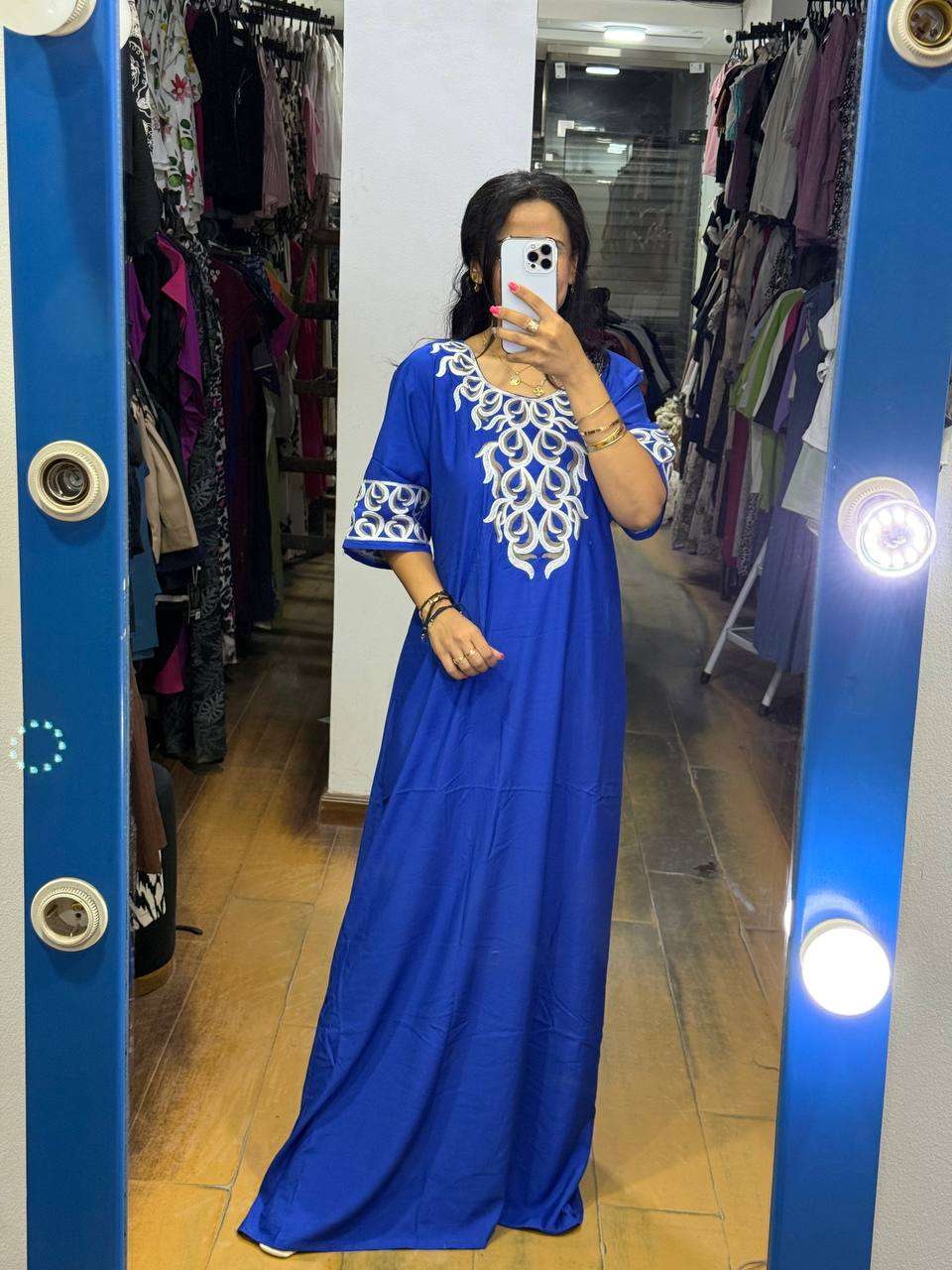 عبايات مطرزه