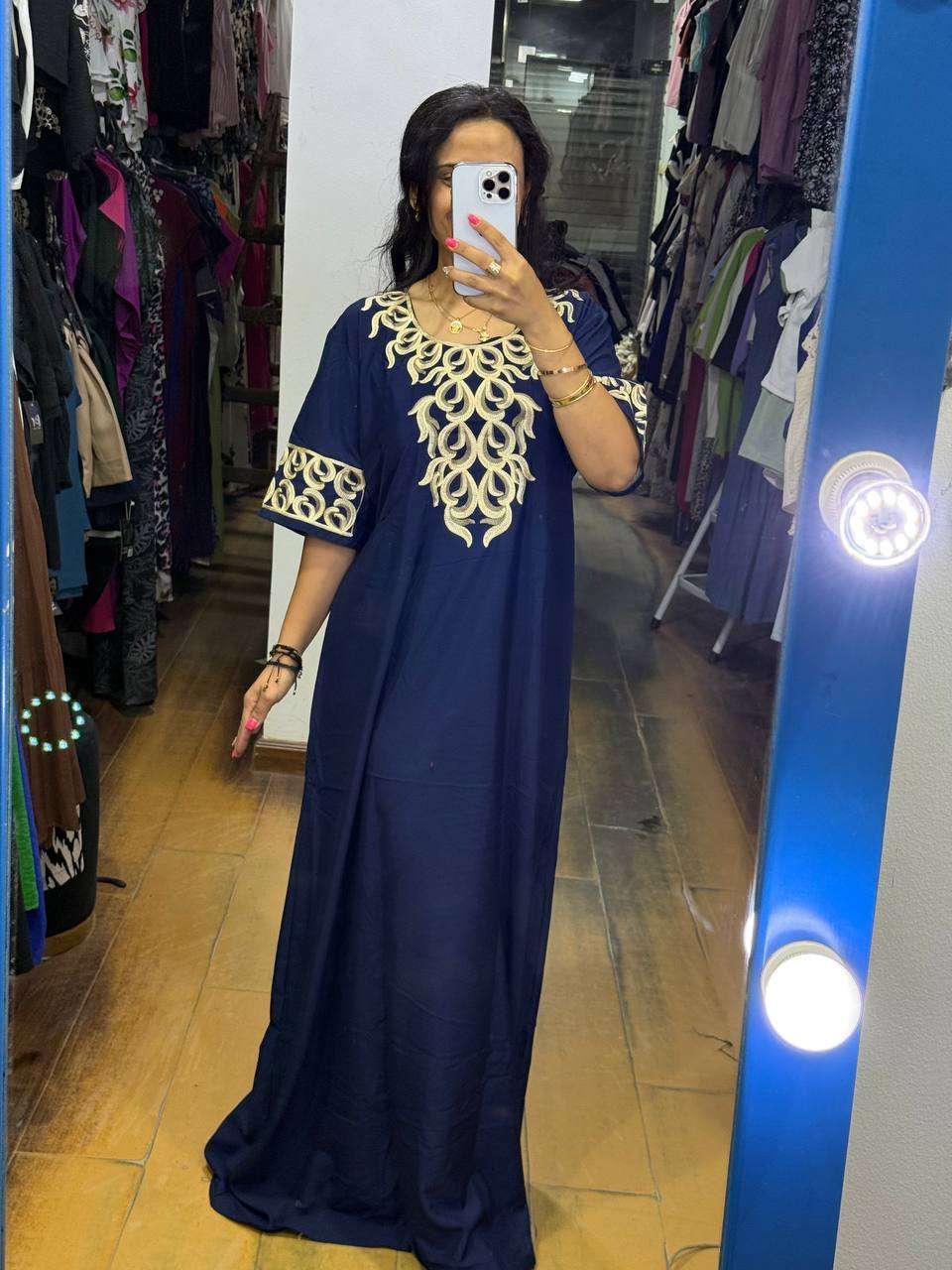 عبايات مطرزه