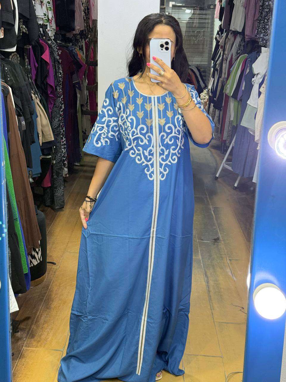 عبايات مطرزه