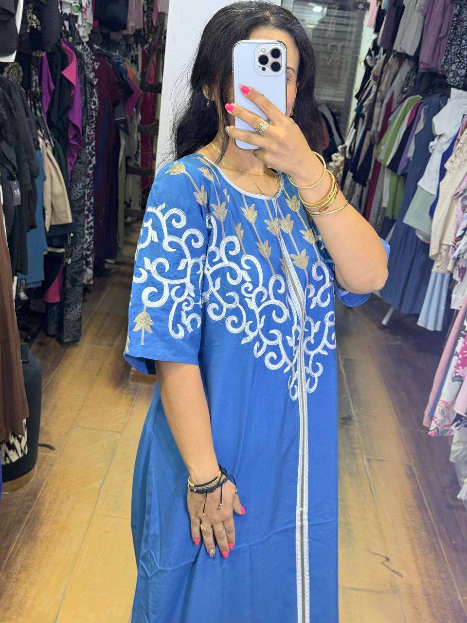 عبايات مطرزه