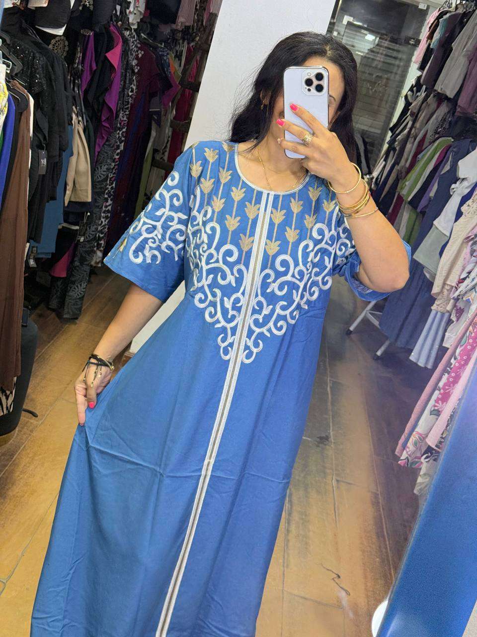 عبايات مطرزه