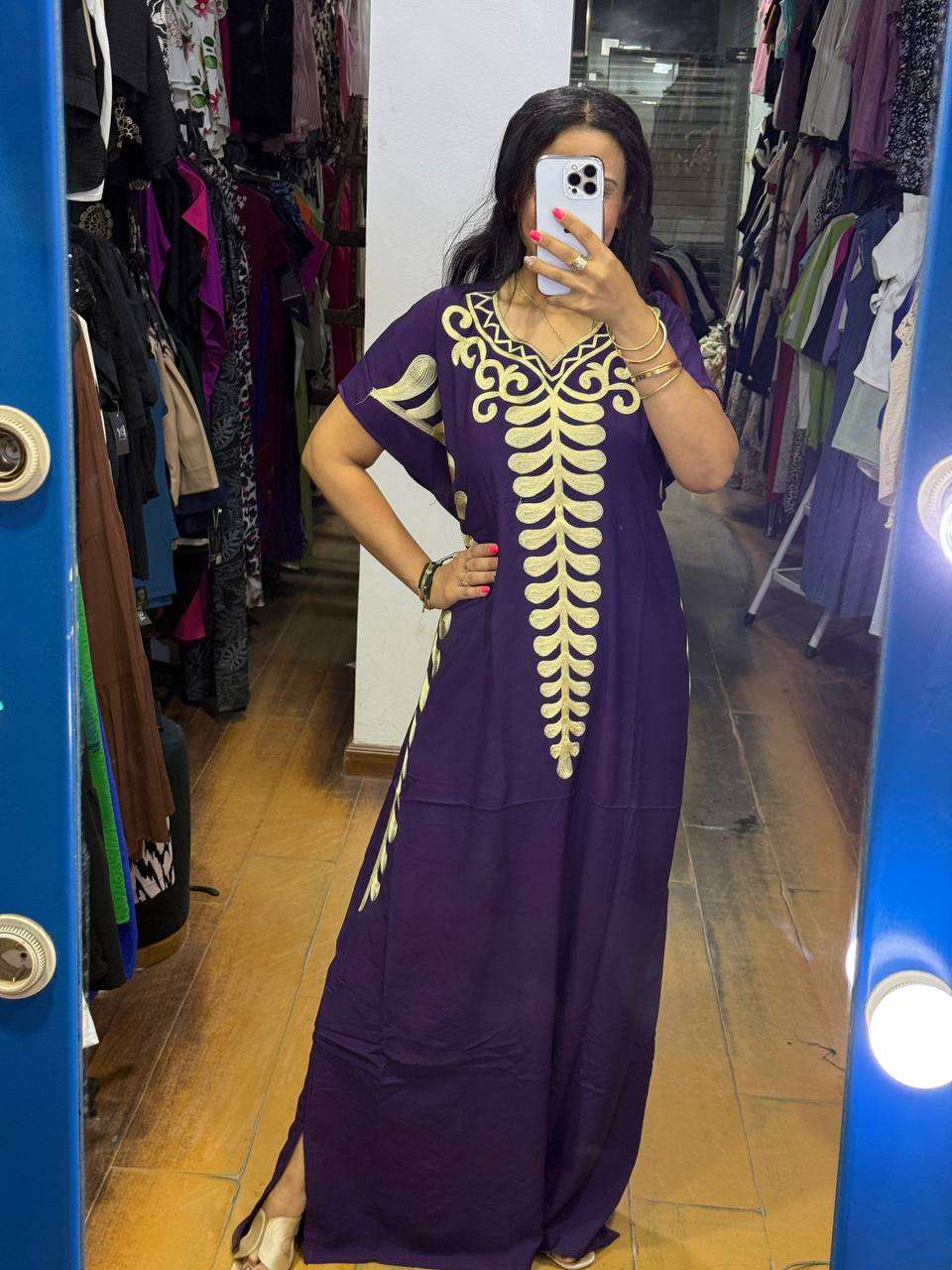 عبايات مطرزه