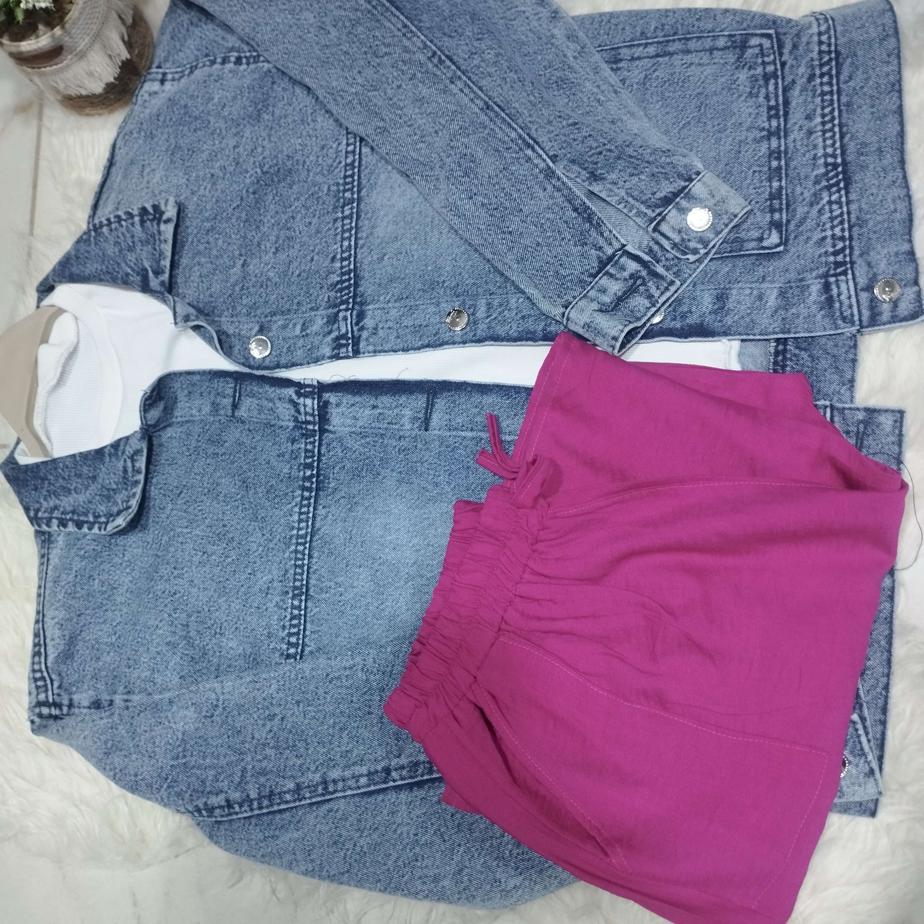 جاكت جينز الخامة رباعية