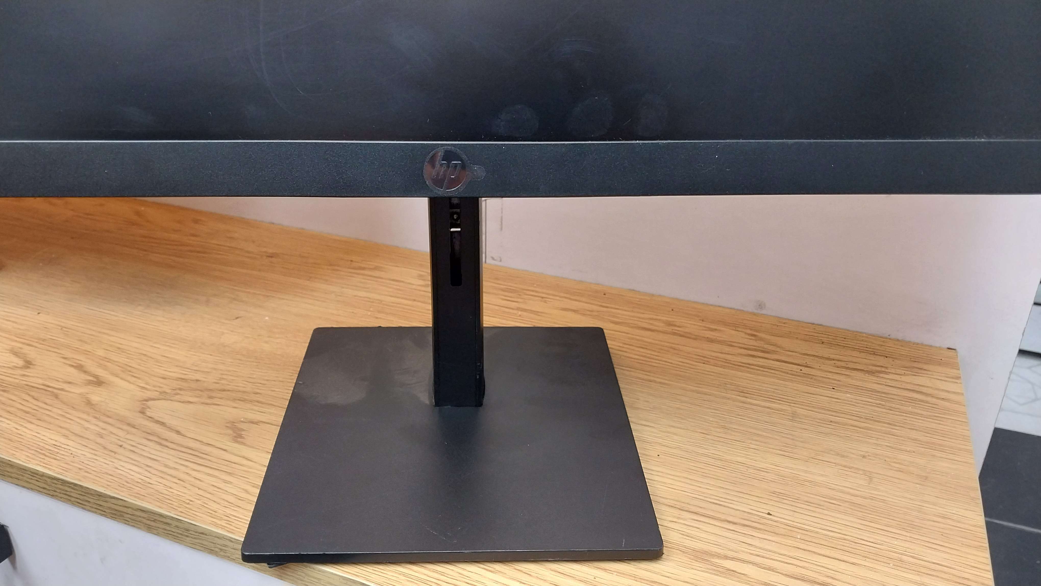 شاشات HP p24H G5