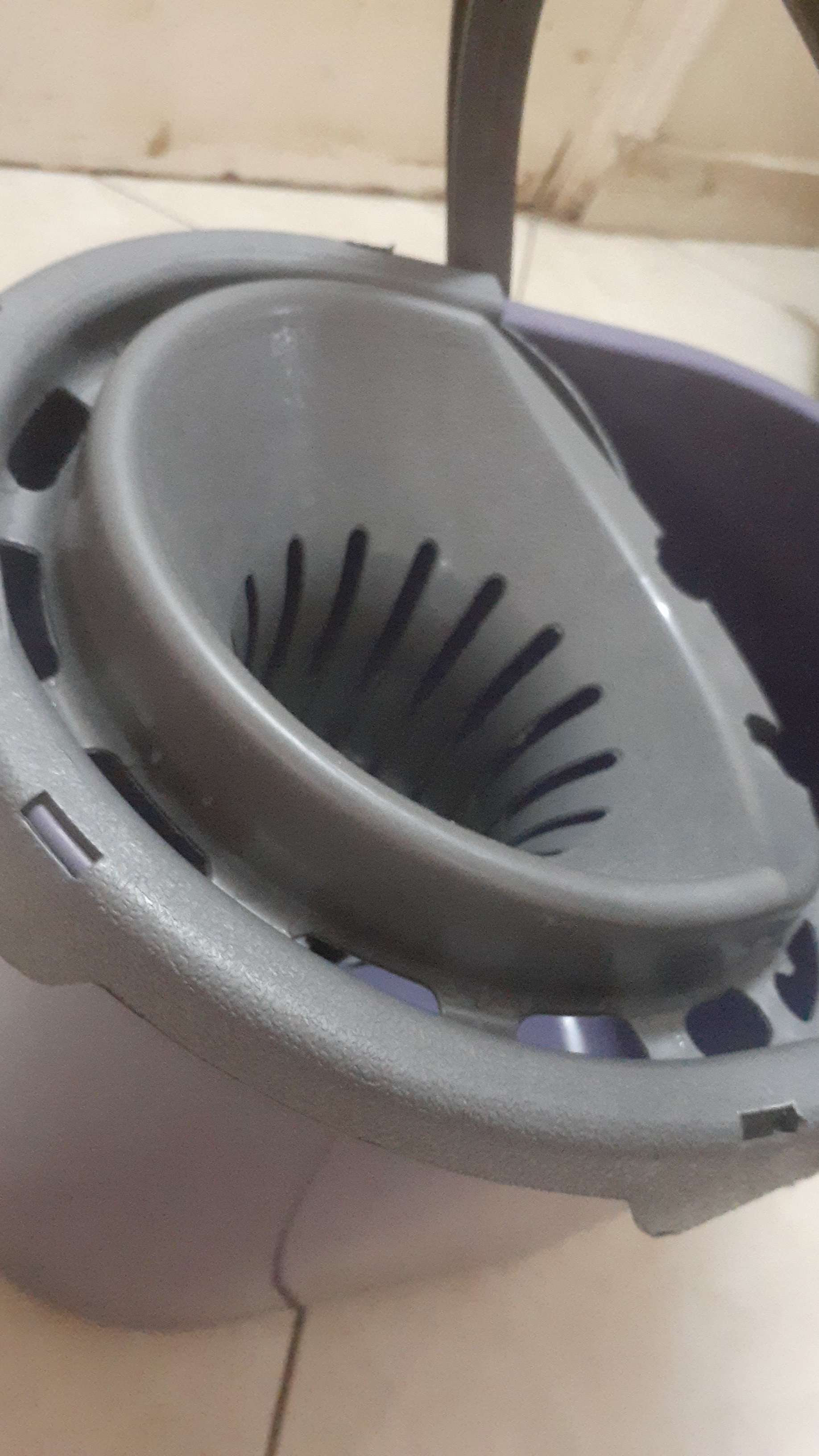 جردل بشرشوبة ومعاه ٩ قطع