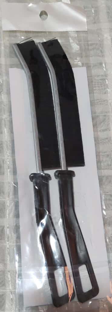 فرشة تنظيف الاماكن الضيقة