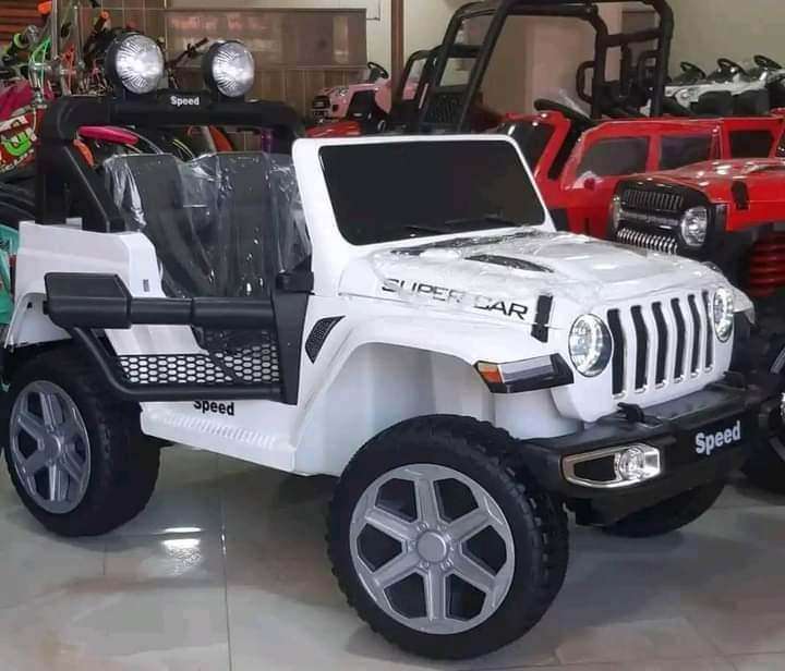 عربية جيب رانجلر