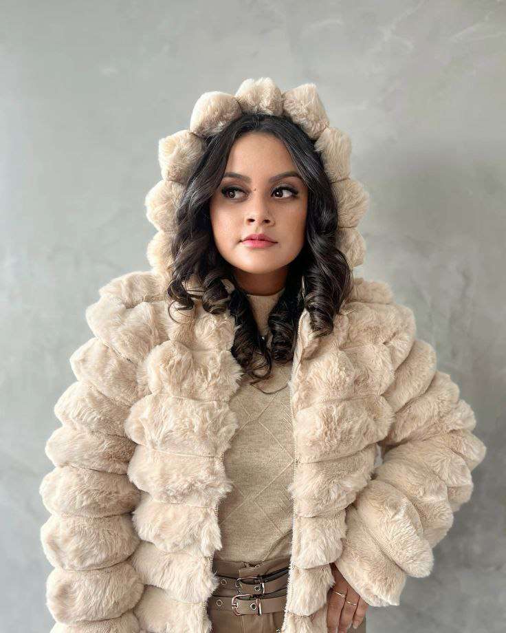 جاكت فرو حرير مضلع