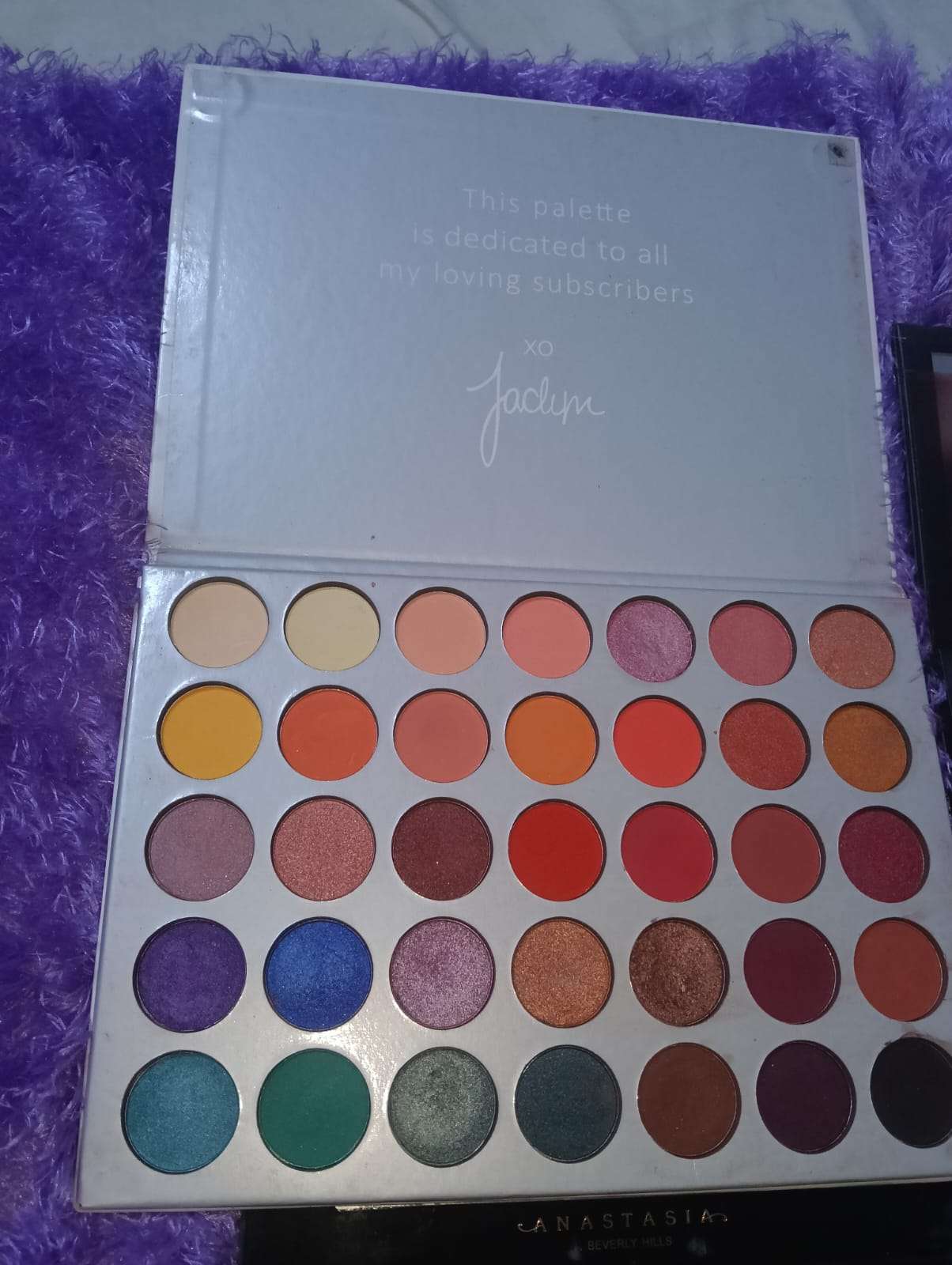 باليت ايشادو جاكلين هيل