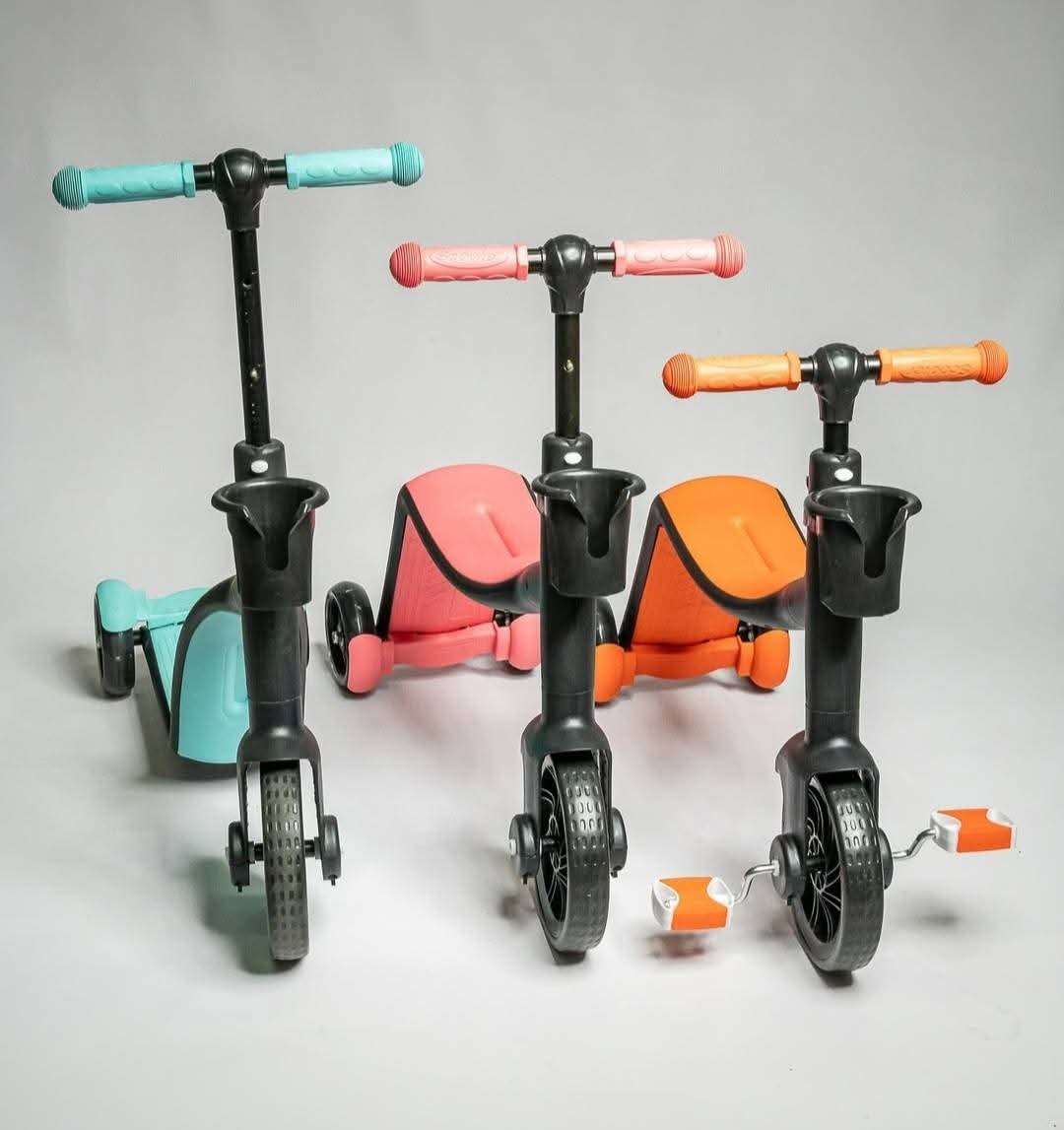 سكوتر وعجلة وزحافة