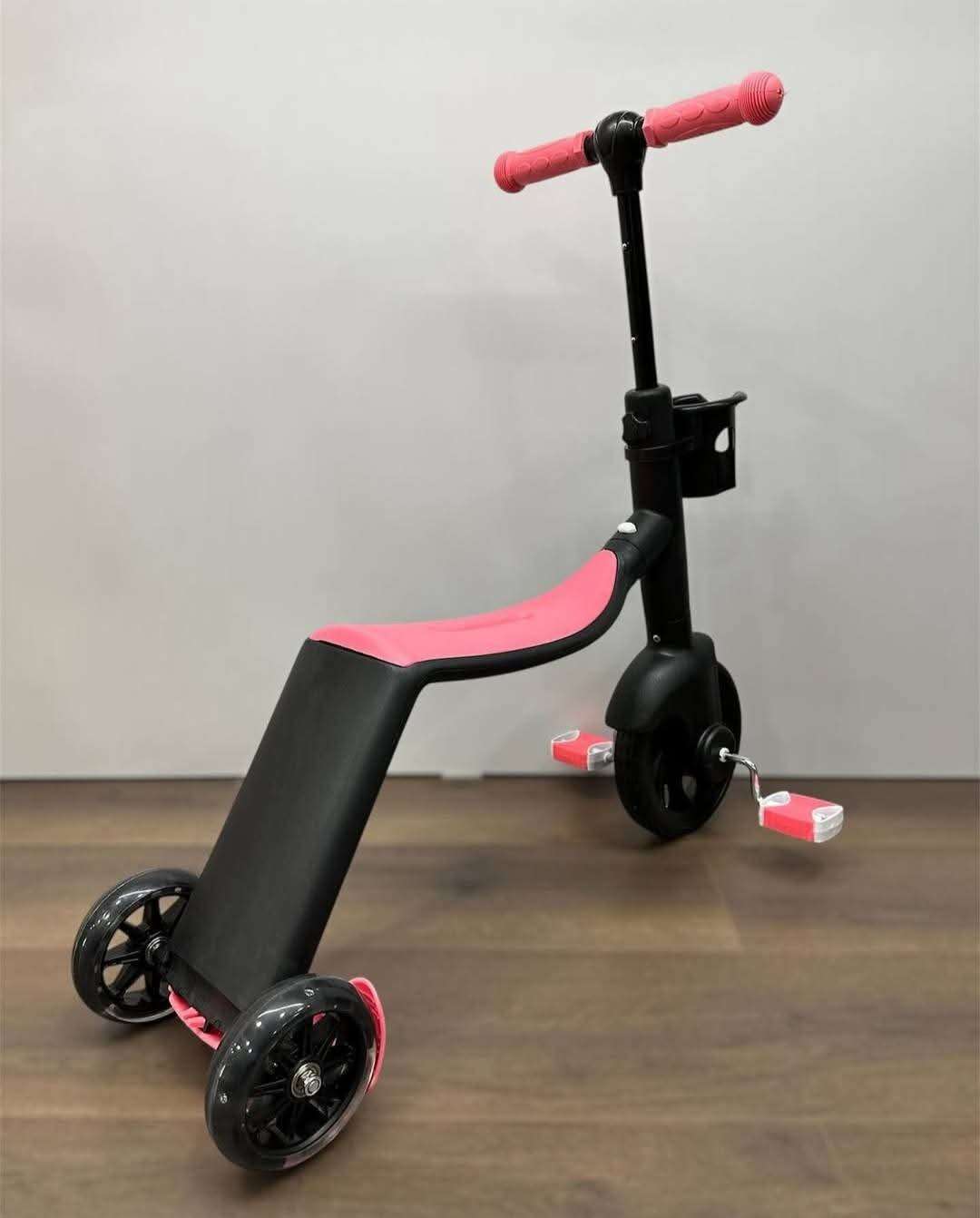 سكوتر وعجلة وزحافة