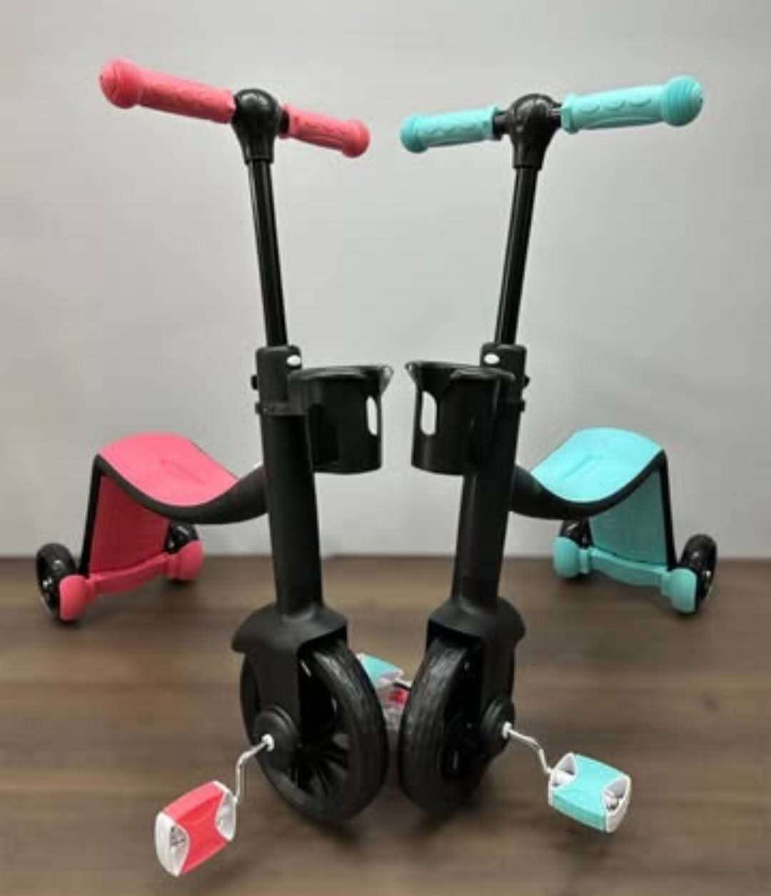 سكوتر وعجلة وزحافة