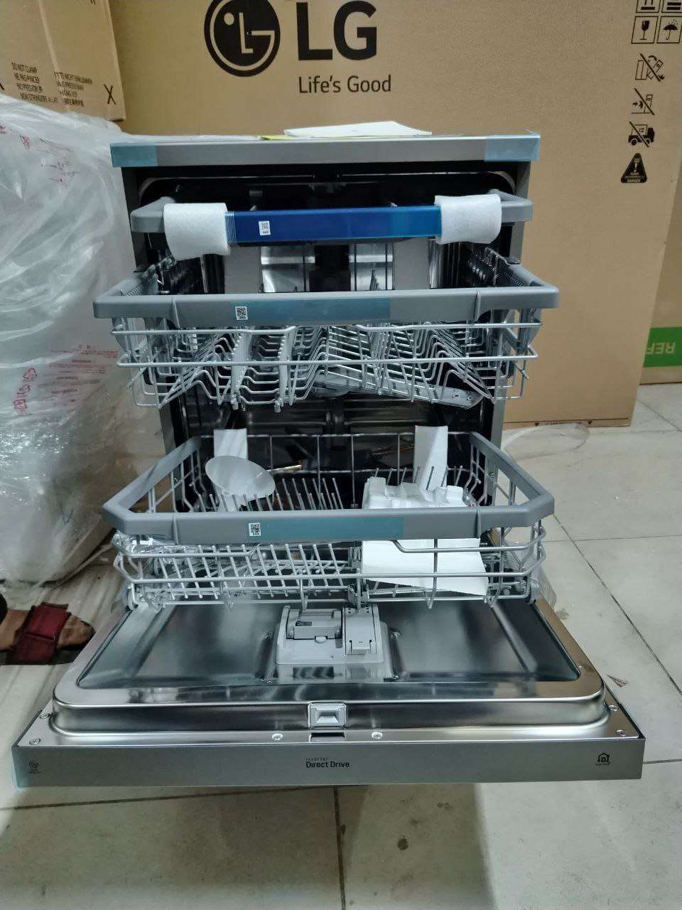 غسالة أطباق LG ١٤ فرد 10 برنامج إسمارت إنفرتر