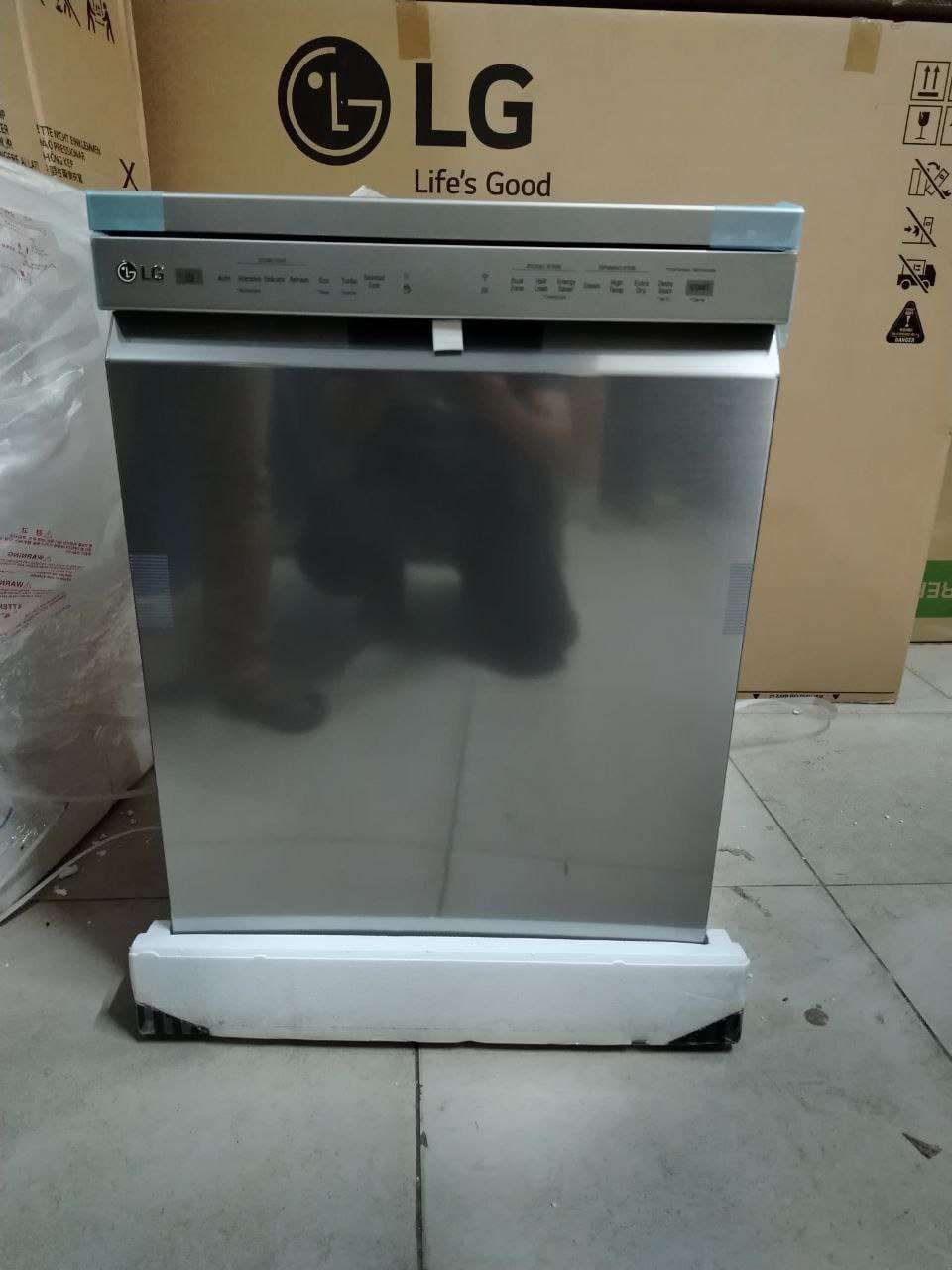 غسالة أطباق LG ١٤ فرد 10 برنامج إسمارت إنفرتر